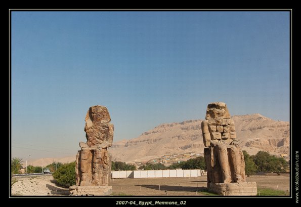 2007-04_Egypt_Memnone_02