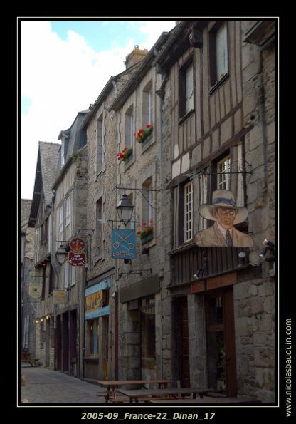 2005-09_France-22_Dinan_17